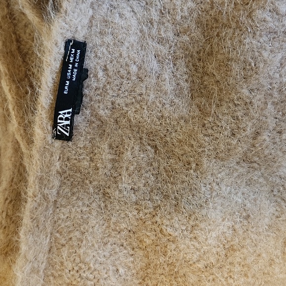 Zara Camel Scarf - Picture 2 of 3